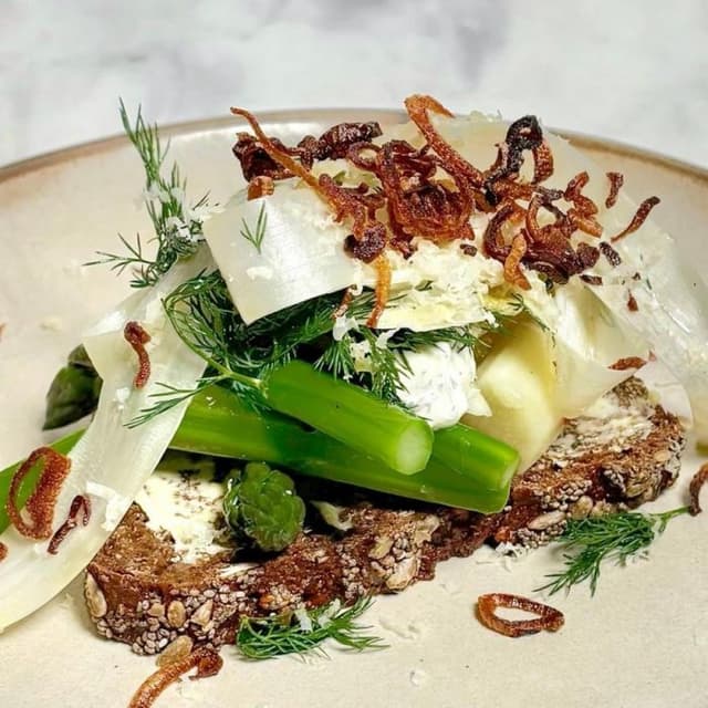 Nordic smørrebrød with asparagus and horseradish cream