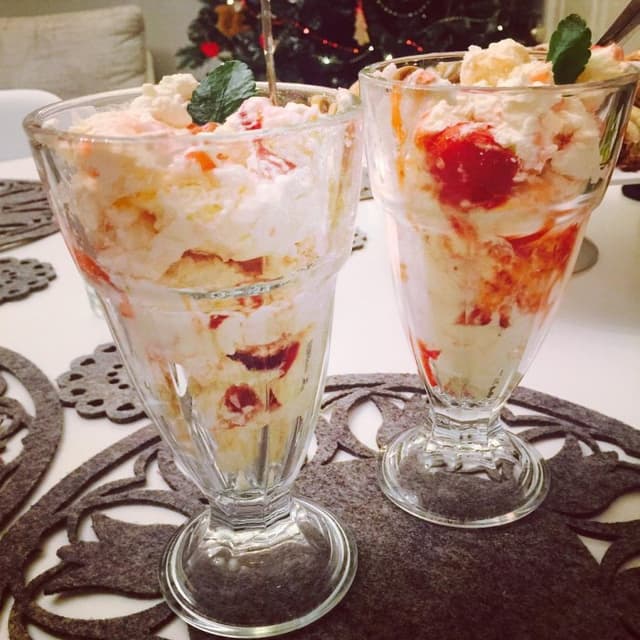 Eton Mess