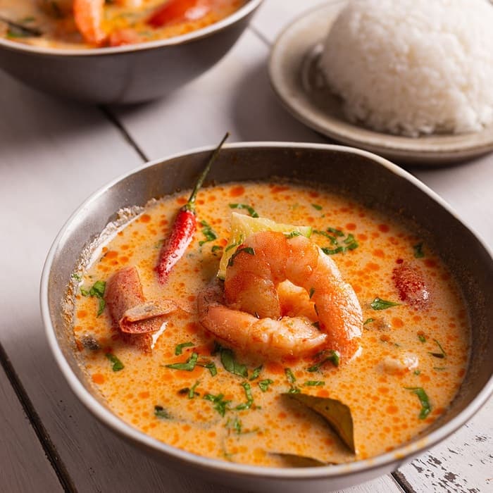 Tom yum soup with prawns